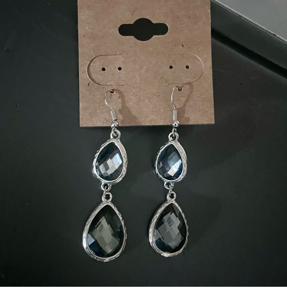 Stunning Silver & Black Crystal Drop Earrings